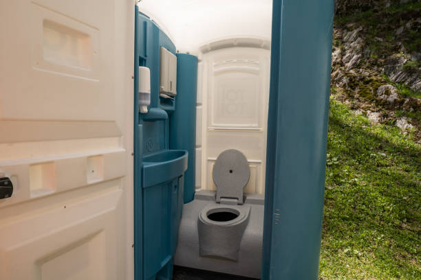 Portable Toilet Options We Offer in Golden Beach, MD